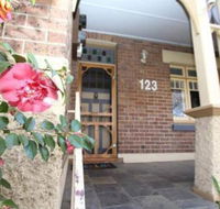 123 Hill St. Heart of Orange Double Brick - Accommodation Asia