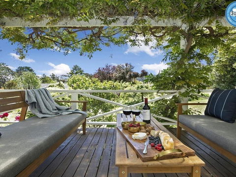 Bourne Cottage Perfect For All Seasons - Accommodation Asia 4