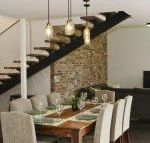 Farrant House modern  contemporary - Accommodation Guide