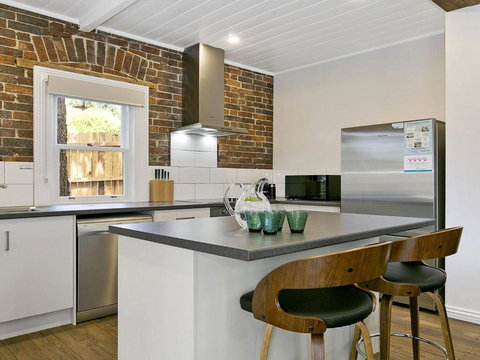 Old Bank Stables 3 Night Weekends For Price Of 2 - Accommodation Guide 2