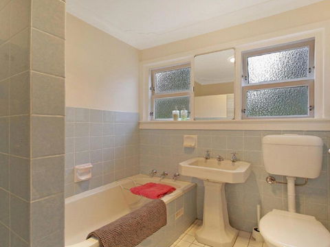 Number 12 July Special 3 Nights For Price Of 2 - Accommodation Guide 5