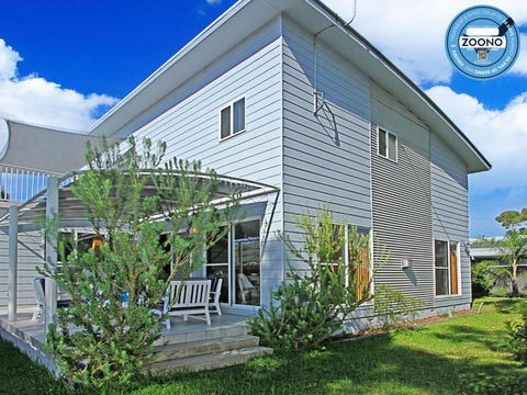 Sandlewood Breeze Spacious Entertainer - Accommodation Guide 6