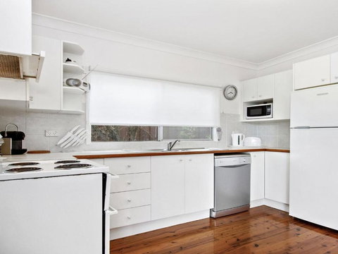 Sea Shack Renovated 1950s Beach House - Accommodation China 1