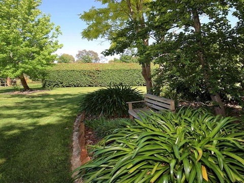 Sarnia Period Home In Garden Oasis With Pool - Accommodation Guide 3