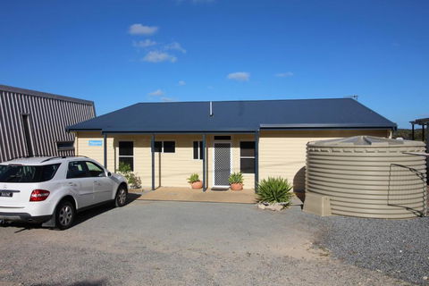 Waterfront On Osprey - Accommodation Guide 4