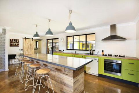 Aloha Pet & Family Friendly 10 Min Walk To Beach - Accommodation Asia 0