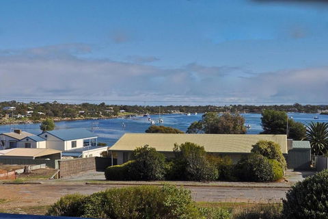 Mariners View Coffin Bay - Accommodation Guide 2