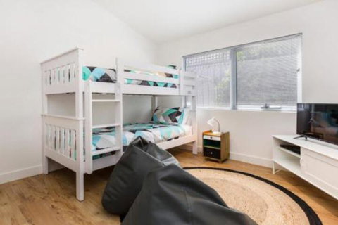 PALM COURT RETREAT MORNINGTON - Accommodation Guide 3