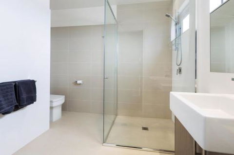 THE PENTHOUSE MORNINGTON - Accommodation Asia 3
