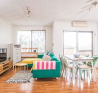 Simple Comfort 2bed1bath Unit in Meadowbank - Accommodation Guide