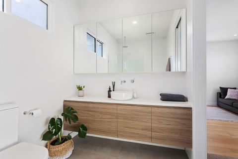 Birdrock Beach Bed & Breakfast - Accommodation Guide 7