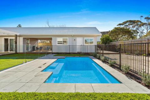 Birdrock Beach Bed & Breakfast - Accommodation Guide 0