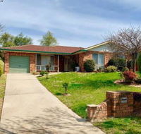 Tidy Home in a Leafy Suburb Great Location - Accommodation Asia