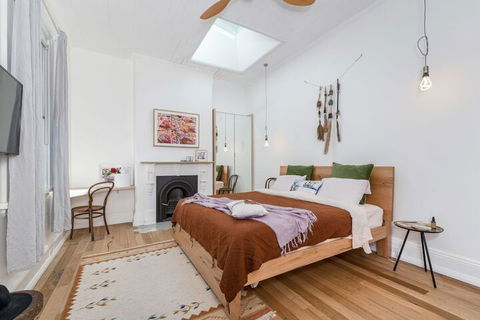 Bull Street 116 - Accommodation Asia 5