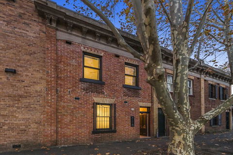 Bull Street 116 - Accommodation Asia 3