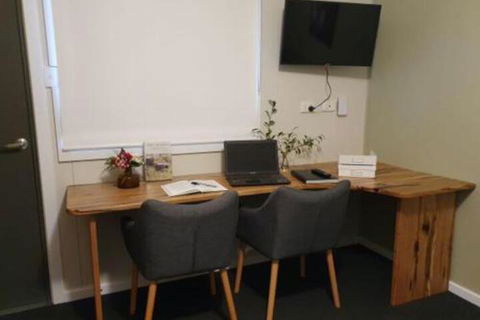 Cornwall House Accommodation - Accommodation Guide 2