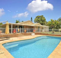 Hook Wine  Sinker Hervey Bay - Accommodation Guide