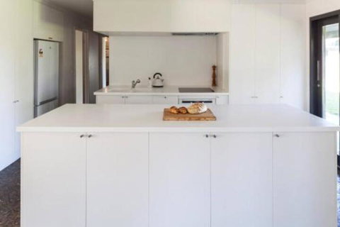 East Wing - Accommodation Guide 4