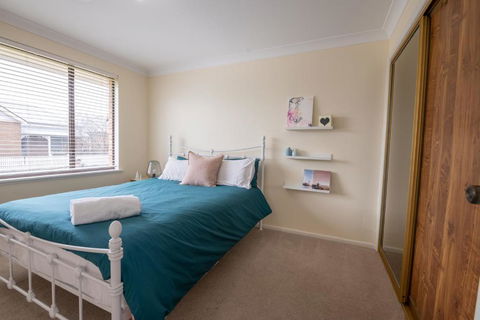 42 Rosemary Lane Â· Central Orange Spacious Family Home Quiet Lane - Accommodation Asia 3