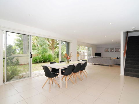 Acacia On Orion :: Jervis Bay Rentals - Accommodation Guide 1