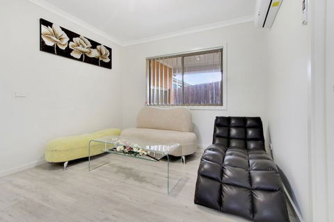 V & V Family Dream Away - Accommodation Asia 7
