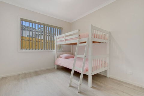 V & V Family Dream Away - Accommodation Asia 5