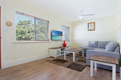 The Fishermans Cottage - Accommodation Asia 3