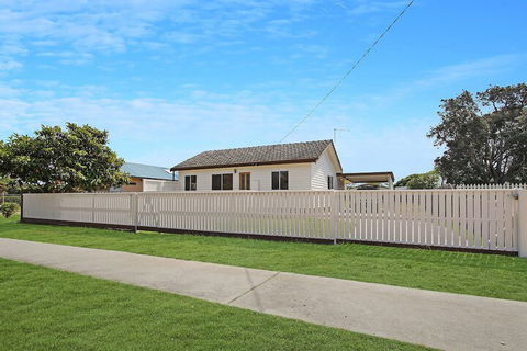 The Fishermans Cottage - Accommodation Asia 1