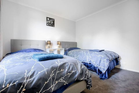 Sweethome2br@highton+parking - Accommodation Asia 3