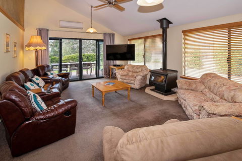Tranquility On Troon - Accommodation Guide 5