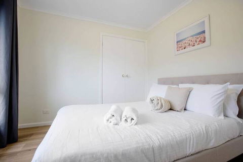 Quiet & Peaceful 3bed2bath Home @keilor Downs - Accommodation Asia 5