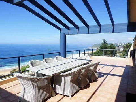 Cliff View 62 Forresters Beach Road - Accommodation Guide 5