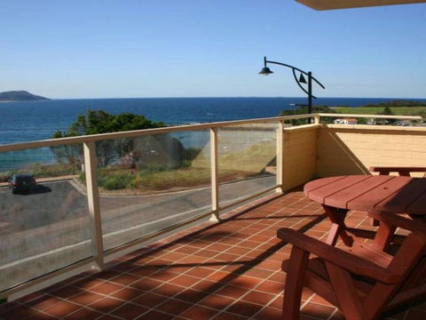Cumbernauld #9 9 / 12 Terrigal Esp - Accommodation Guide 4