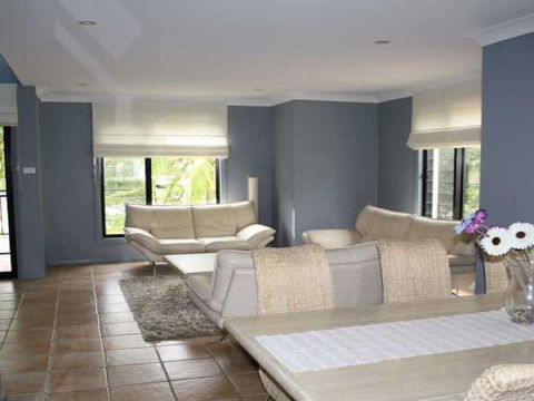 Tuscany #1 1 / 19 Campbell Crescent. Terrigal - Accommodation Guide 1