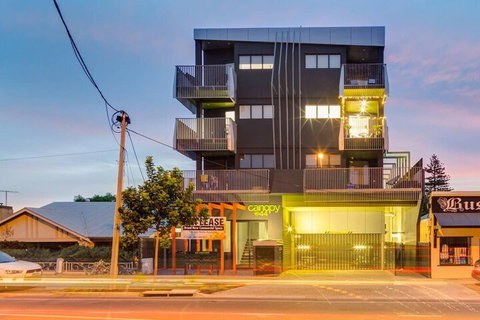 Canopy At 44 Minutes From The CBD Train & Cafes Wifi Nespresso Amenities - Accommodation China 2