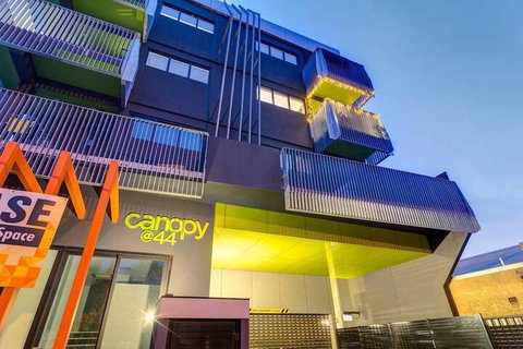 Canopy At 44 Minutes From The CBD Train & Cafes Wifi Nespresso Amenities - Accommodation China 1
