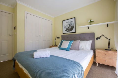 Spacious Comfortable Home In Wheelers Hill+pool - Accommodation Asia 3