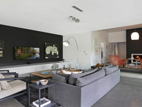 Greywood Classic Highlands Charm & Serene Living - Accommodation Guide 6
