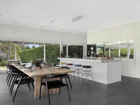 Greywood Classic Highlands Charm & Serene Living - Accommodation Guide 3