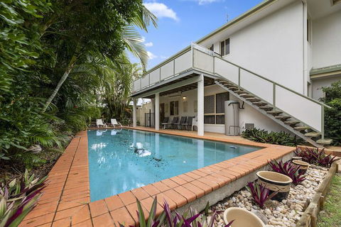 Fabulous Pet Friendly Family Home - 3 Carribean Court - Accommodation Guide 1