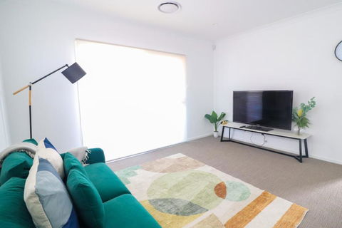 Surfers Paradise At Catherine Hill Bay - Accommodation Asia 1