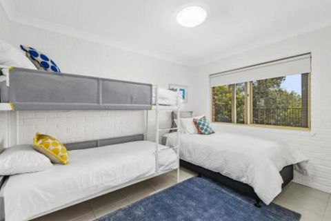 Rockpool 17a Dulconghi Street - Accommodation Guide 3