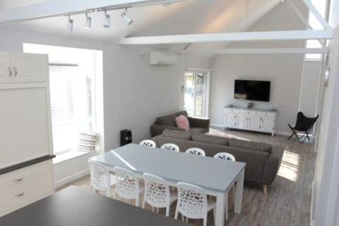 Murrays Place On Pakenham - Accommodation Asia 2