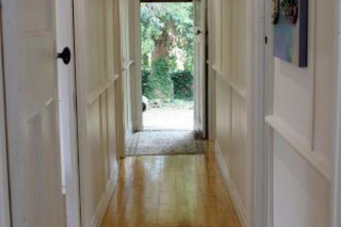 The Old Cottage At Cowes - Accommodation Asia 7