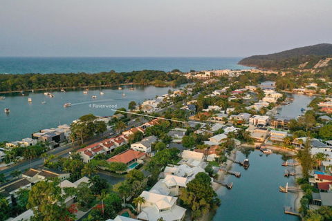 Walk To Hastings Street Noosa Sound - Accommodation Asia 4