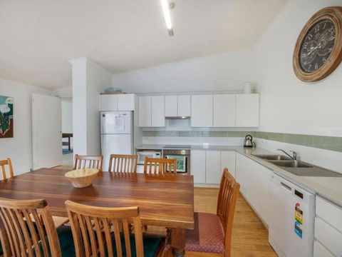 Tallwood Ave 77 Mollymook - Accommodation Asia 2