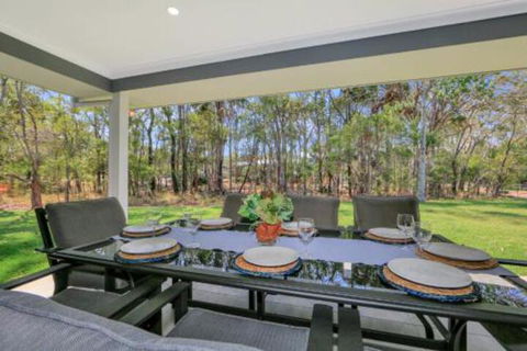Hamptons At The Point - Accommodation Guide 2