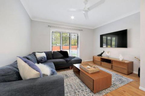 Hamptons At The Point - Accommodation Guide 5