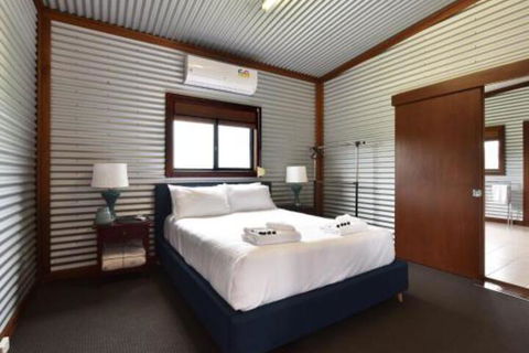 Kelman Cottage Tucked Away With Pool + Native Wildlife - Accommodation Asia 3