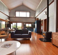 Kelman Cottage tucked away with pool  native wildlife - Accommodation Asia